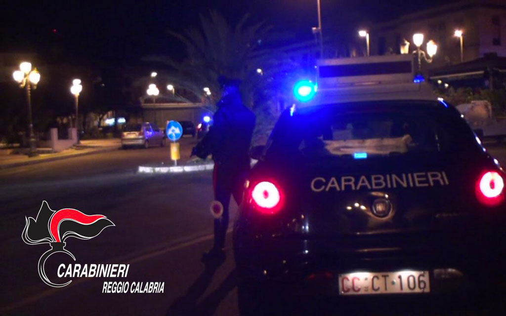 Truffano anziana a Bova Marina, denunciati: si erano impossessati di gioielli per 80mila euro