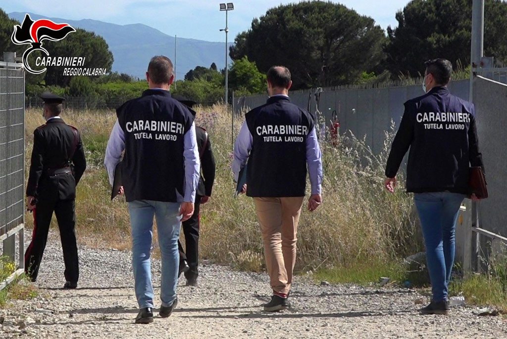 Reddito cittadinanza senza titolo, denunciati 177 migranti a San Ferdinando - VIDEO