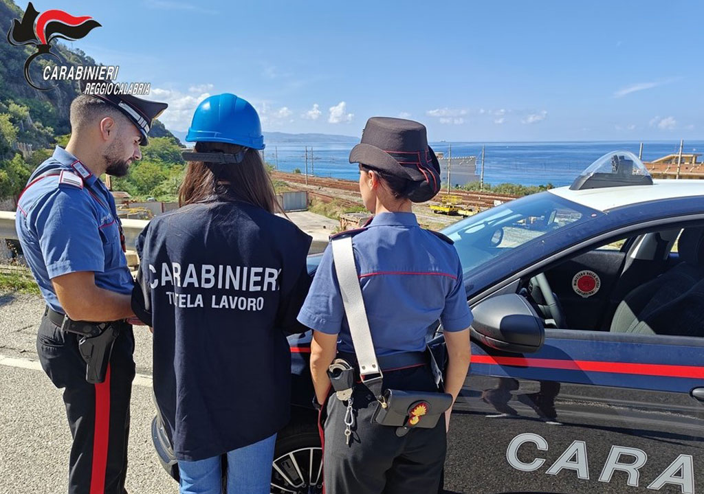 Gravi violazioni di sicurezza in cantiere a Bagnara Calabra, titolare denunciato: c’era anche impiegato senza contratto