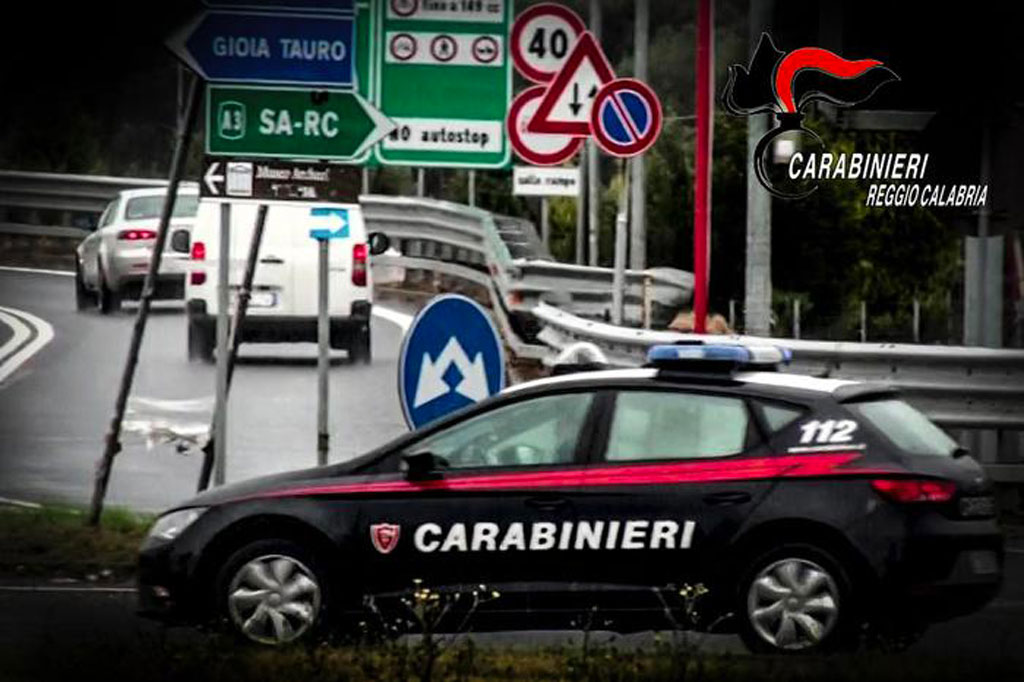 Agguato in distributore carburante a Gioia Tauro, una vittima