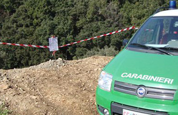 Reflui su terreno, denunciato sindaco Corigliano 