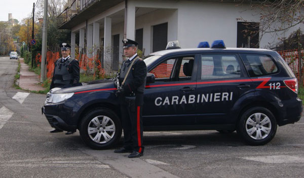 Si finge medico per derubare coppia anziani, denunciata 28enne a Soriano Calabro