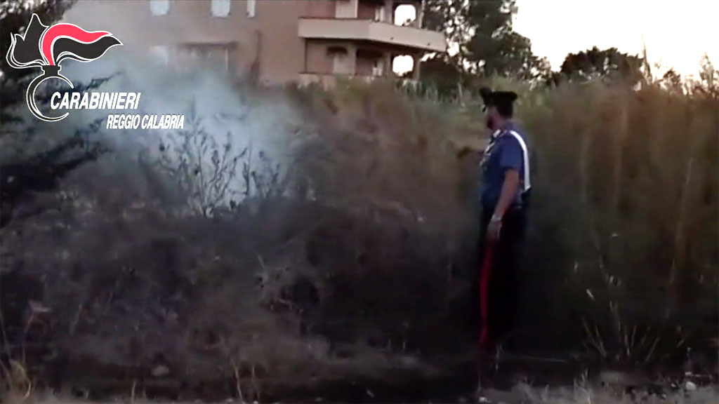 Incendio boschivo, arrestato allevatore 52enne nel reggino