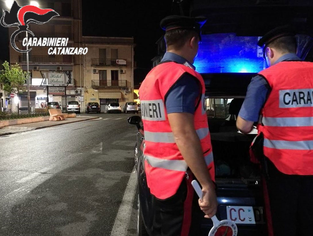 Controlli nel weekend a Catanzaro Lido, ritirate due patenti