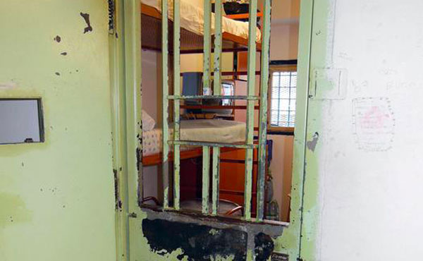 Uilpa: "Agente aggredito da due detenuti in carcere Catanzaro"
