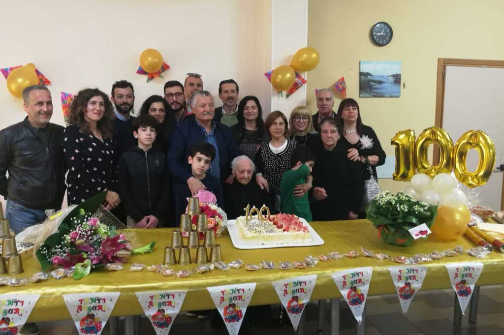cento-anni-cortale-anziana-signora-2019.jpg