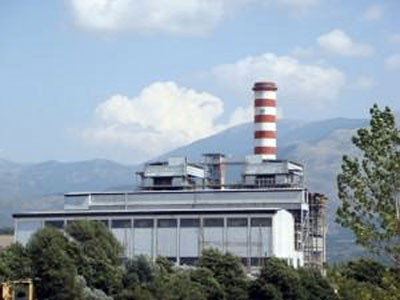 Calabria: Lavoratori in protesta scendono da ciminiera Centrale Enel
