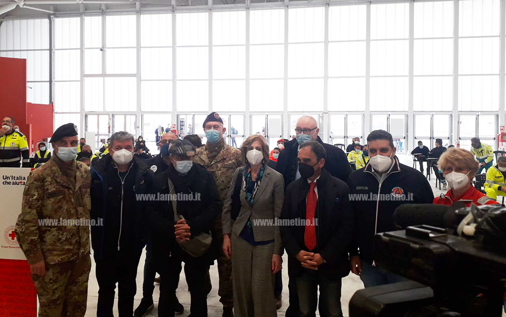 Covid, inaugurato hub vaccinale a Catanzaro, Spirlì: "Ingranata marcia giusta"
