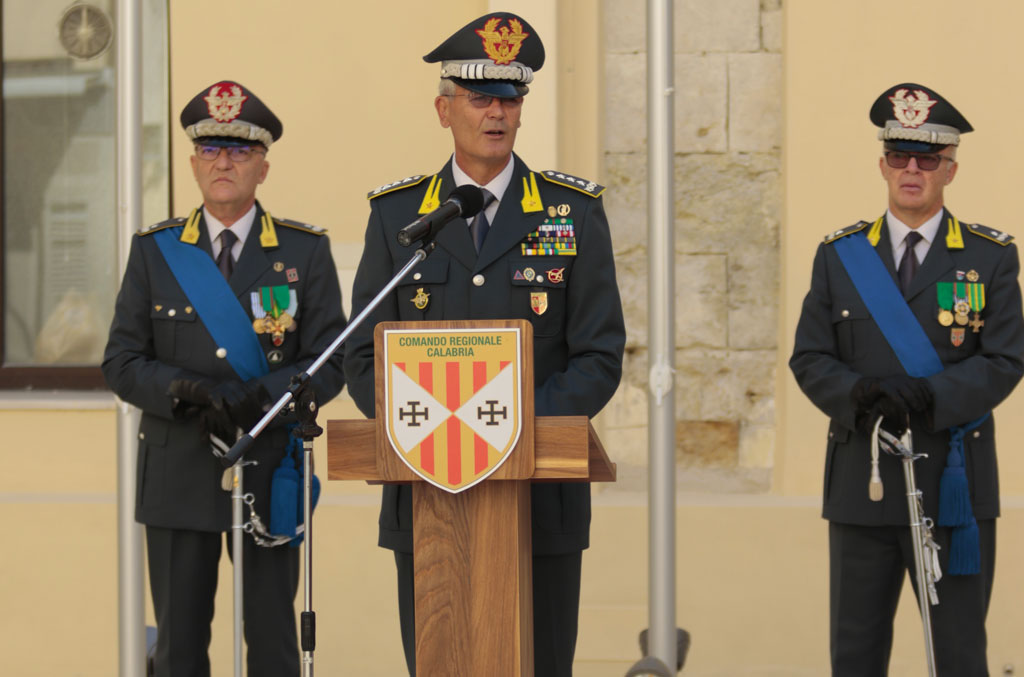 Cerimonia di avvicendamento alla Guardia di Finanza tra Generale Dario Solombrino e nuovo Comandante Guido Mario Geremia