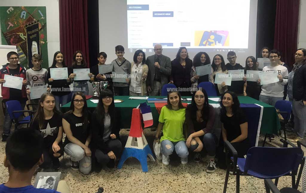 Lamezia, all'istituto "Ardito Don Bosco" premiati studenti che si sono distinti in varie attività scolastiche