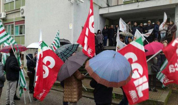 Protesta a Rossano contro chiusura Centro medico legale Inps 