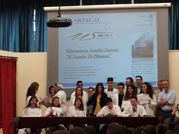 Itis Chiaravalle “A scuola di chimica” con Arpacal
