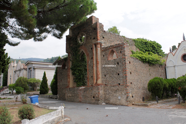chiesa-cimitero-nicastro-esterno.jpg