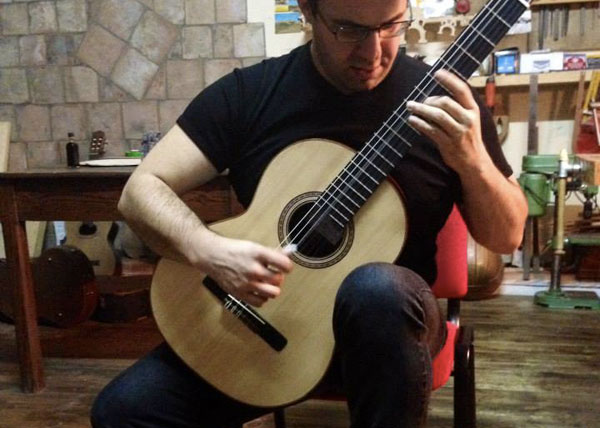 Calabria: Festival chitarra e riapertura scuola liuteria il 21 a Bisignano