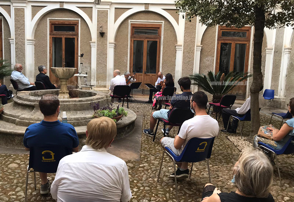 Lamezia, serata inaugurale del Festival "Chitarre e oltre…" con ‘Musica al tempo delle Due Sicilie’ al chiostro del seminario vescovile