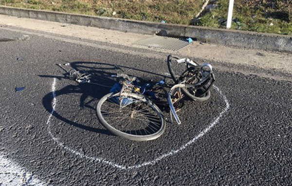 Ciclista travolto e ucciso a Scalea, conducente auto denunciato per omicidio stradale