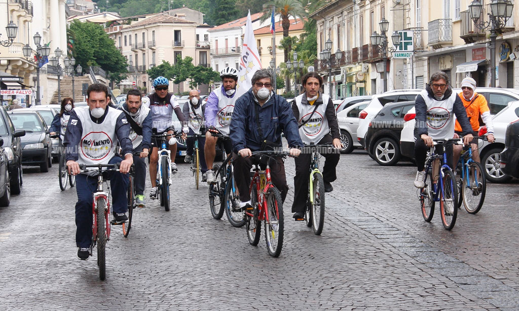 Lamezia: M5S in bici all’insegna della mobilità sostenibile