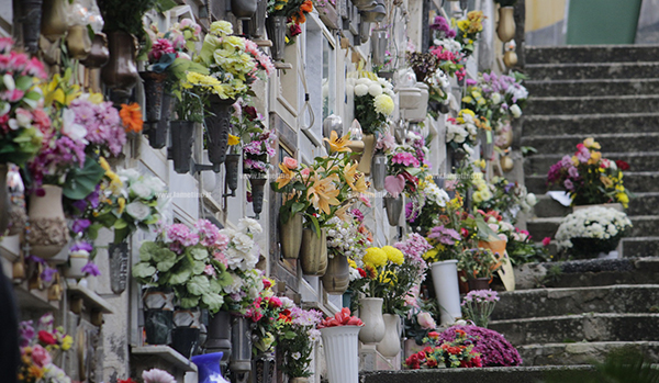cimitero-2112018.jpg