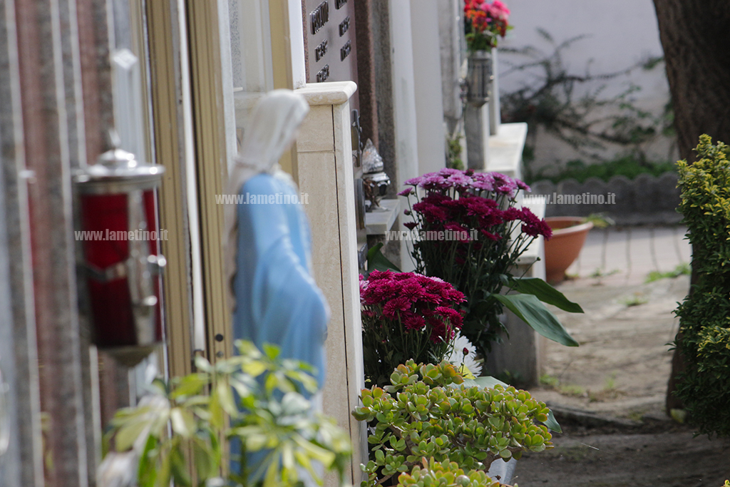 Lamezia, nuove restrizioni Covid da domani fino al 5 aprile: ecco le regole per cimiteri e distributori automatici
