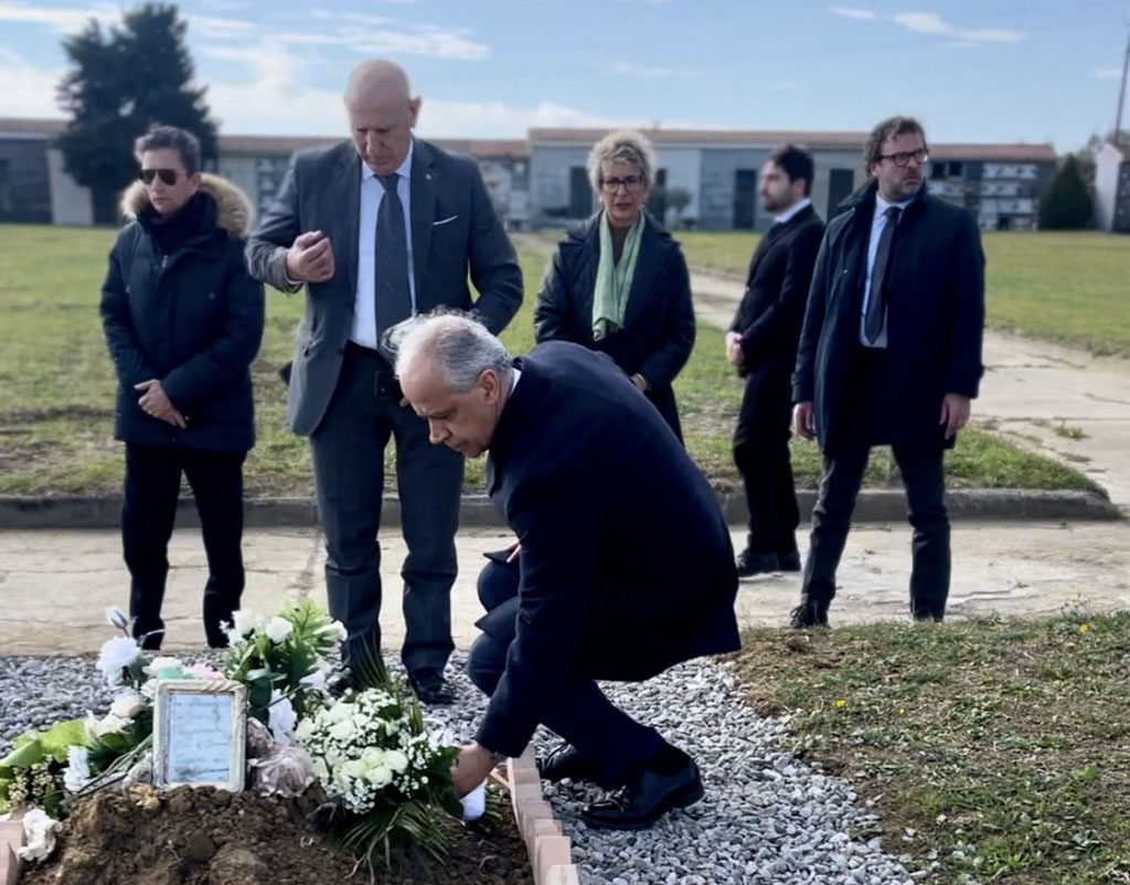 cimiteroe2_2ffc6.jpg