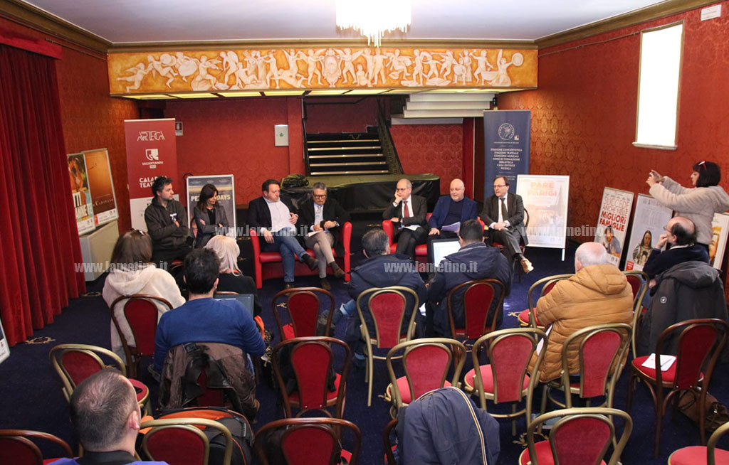cinema-a-teatro2_43e98.jpg