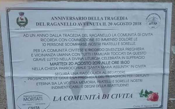 In tanti a fiaccolata in memoria delle vittime del Raganello a Civita