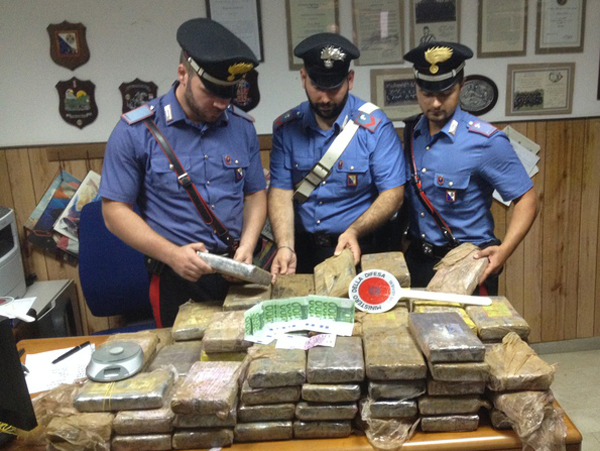 Oltre 100 kg cocaina sequestrati nel reggino, arrestato 48enne