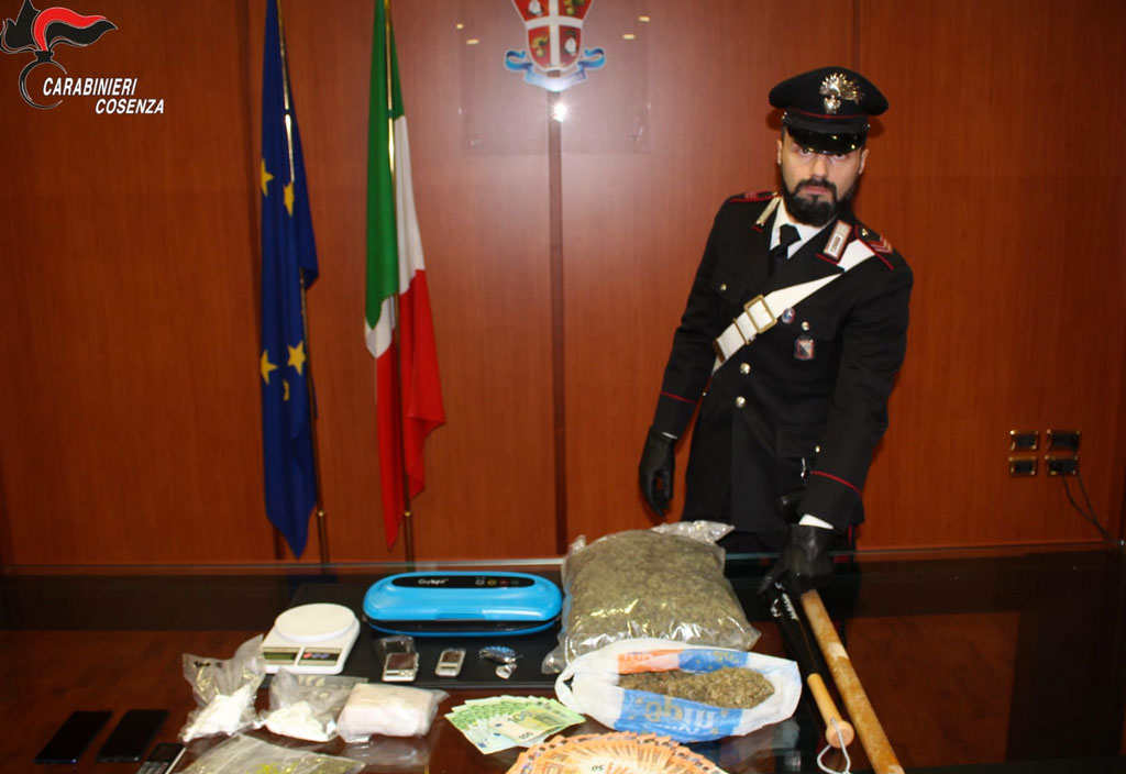 Sorpresi con oltre mezzo chilo di cocaina per un valore di mercato di circa 150mila euro, arrestati a Cosenza
