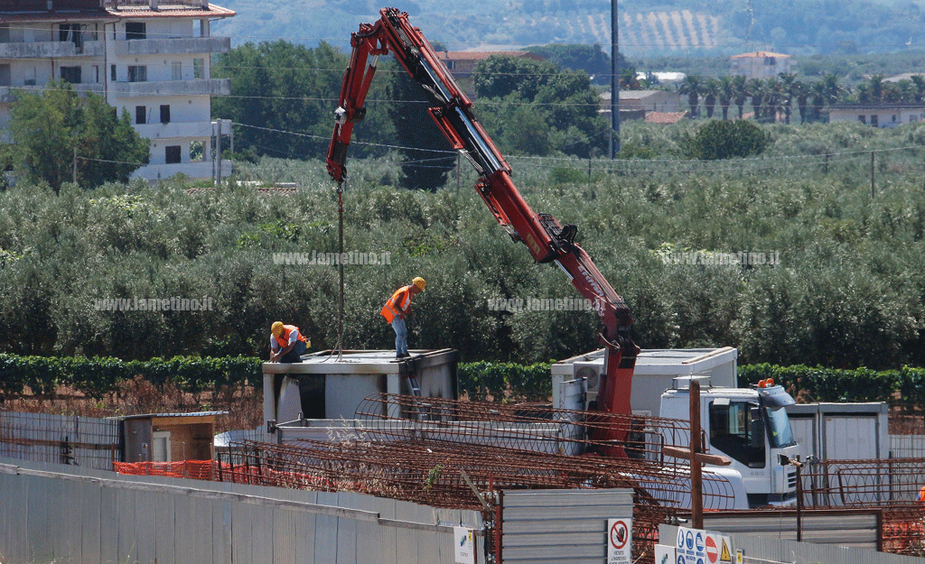 Lamezia: a fuoco container, Cofer: "Grazie per gli attestati di solidarietà"
