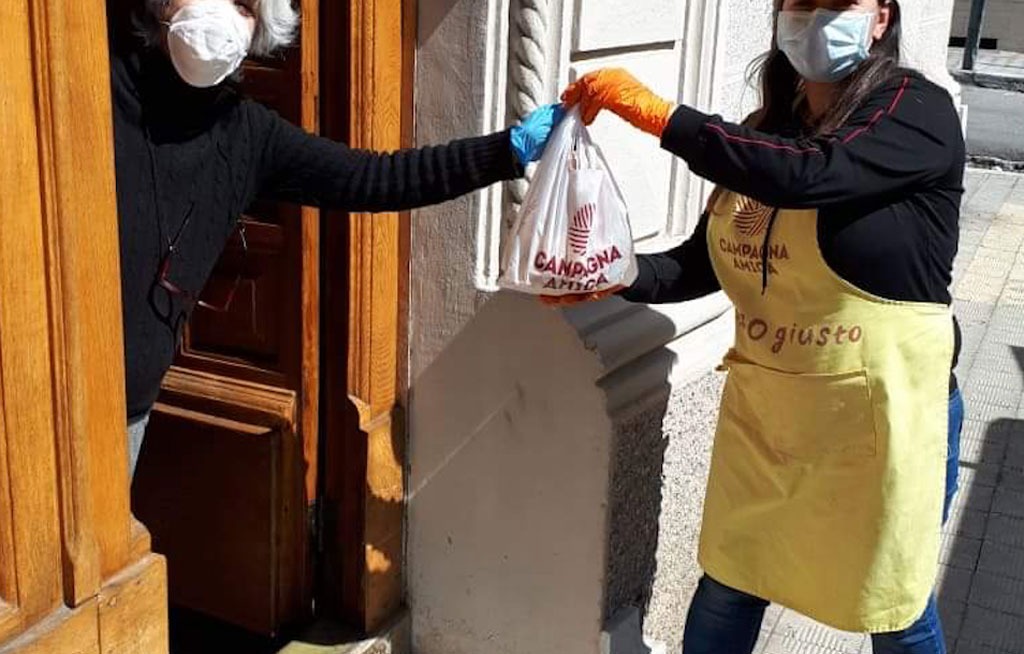 Donne imprenditrici di Coldiretti consegnano spesa con prodotti Km zero a domicilio a Catanzaro, Reggio e Cosenza