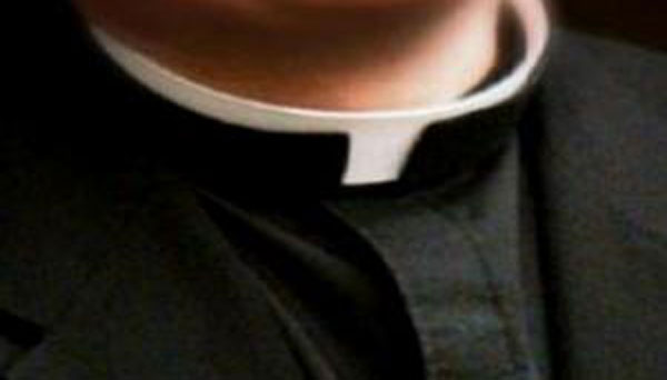 colletto-sacerdote.jpg