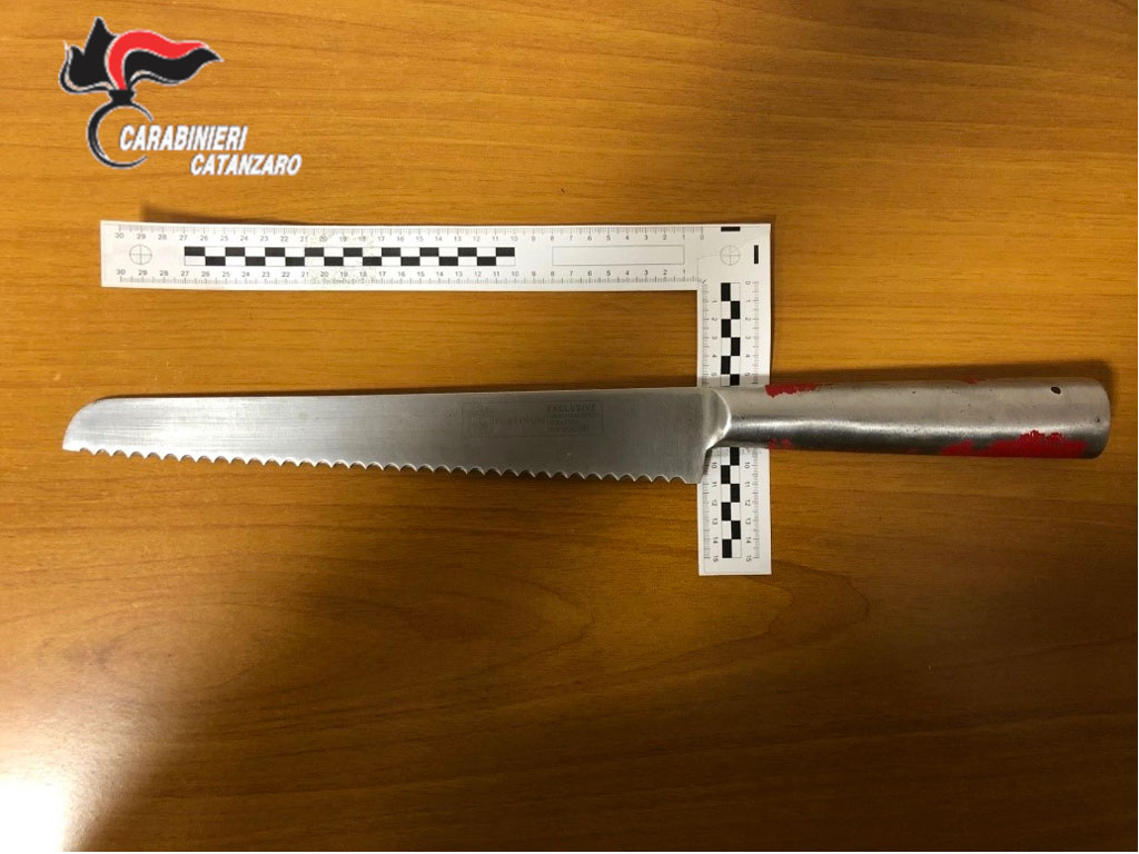 coltello.jpg