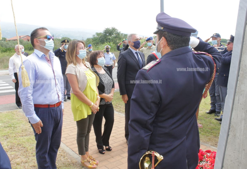 commemorazione-agente-Diano-lamezia-2020-7.jpg
