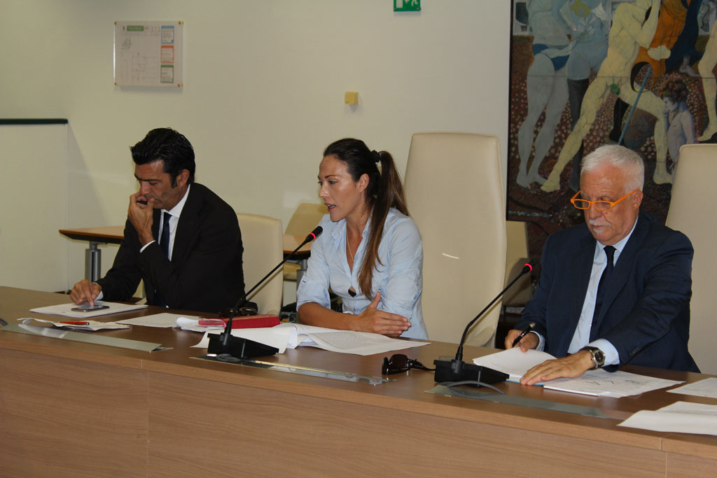 Calabria: approvata in prima commissione legge su parità di genere 