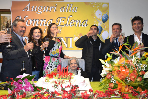 Celebrati a Corigliano i 101 anni della signora Elena Sculco