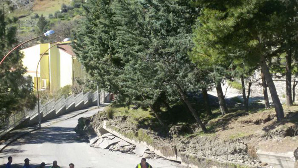 Cinque frane devastano comune Oriolo, ingenti danni 