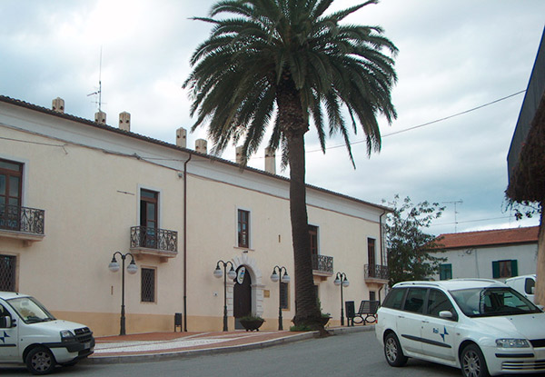 comune-isola-caporizzuto.jpg
