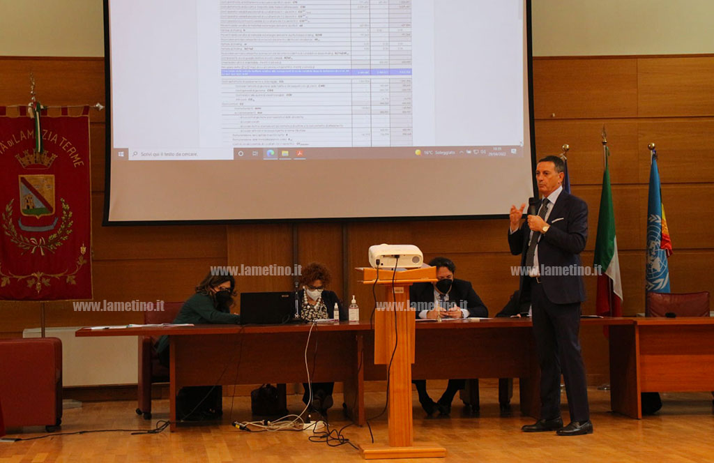 con-com497-9baedf3582da_843f8.jpg