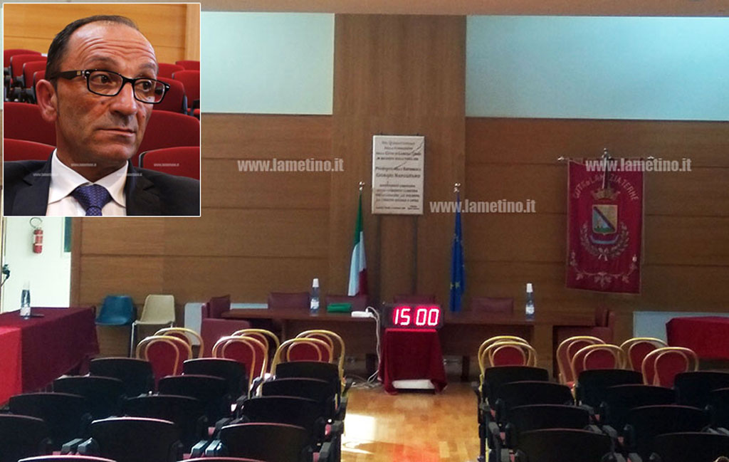 Lamezia, l’ingresso di Vincenzo Cutrì nel consiglio comunale del 31 maggio