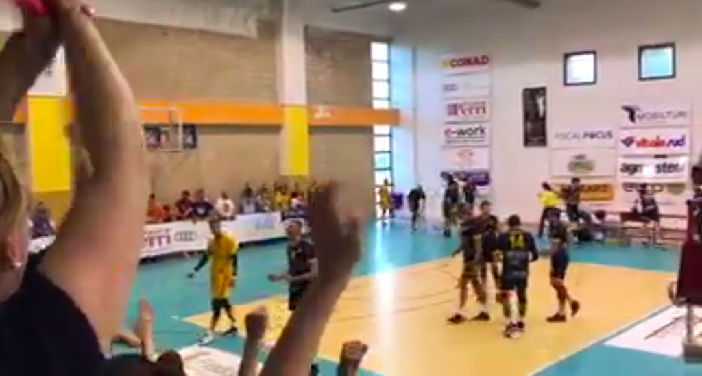 Volley, Conad Lamezia sconfitta 3-1 in gara 3. Leverano promossa in A2