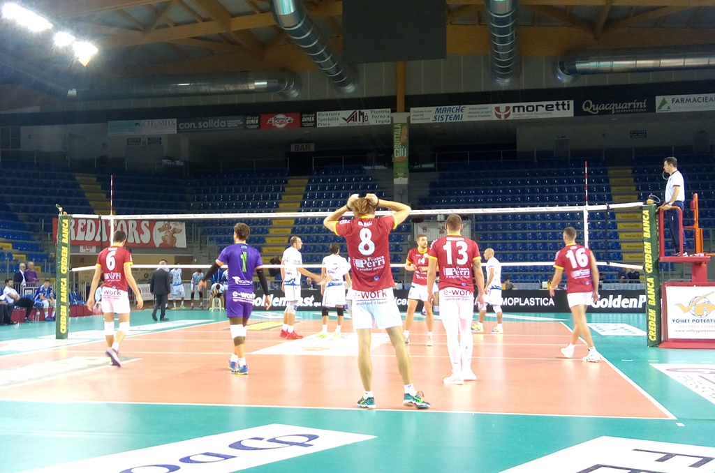 Volley, Conad Lamezia sconfitta 3-0 dal Goldenplast Potenza