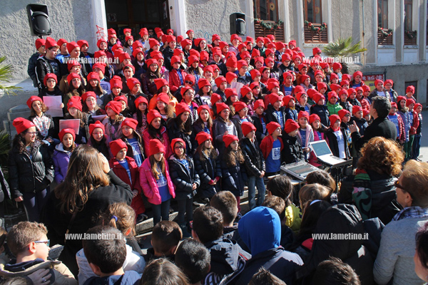 Lamezia: Tradizionale concerto di Natale per gli alunni del "Maggiore Perri"