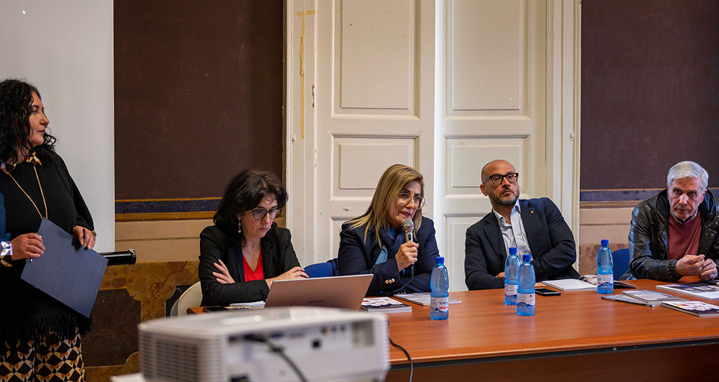 conclusione-mostra-Essenza-duale-maggio2023_219e1.jpg
