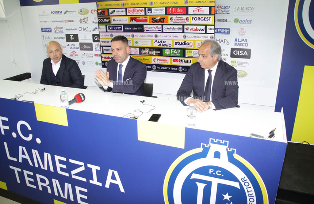 conf-saladini-fc-lamezia-252230720_e8461.jpg