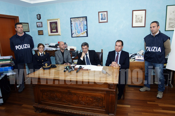 conf_stampa_procura_bis_15_dicembre_2011