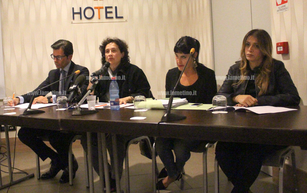 conferenza-stampa-malgradotutto.jpg