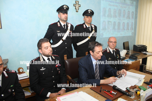 conferenza-stampa-veleno-lamezia.jpg