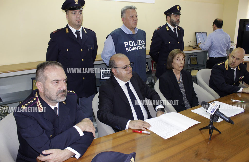 Lamezia, operazione Tifo Selvaggio: "Azione barbarica contro professore disabile rimasto chiuso in auto con fumogeno" - VIDEO