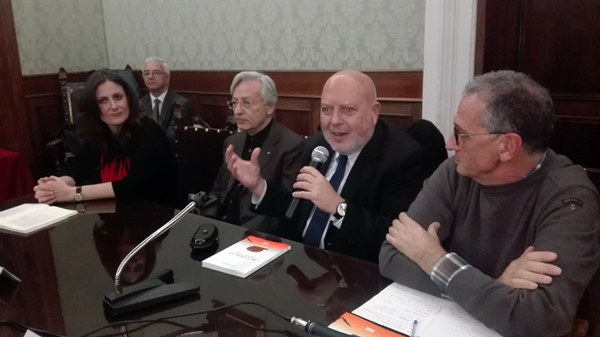 Presentato volume su Leo Gullotta scritto da Elvia Gregorace a Catanzaro