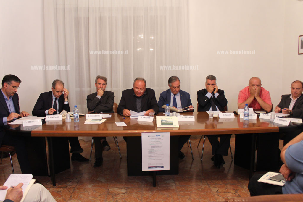 Lamezia: Consorzio Bonifica Tirreno Catanzarese, presentato “Quaderno per la sostenibilità 2016-2017”